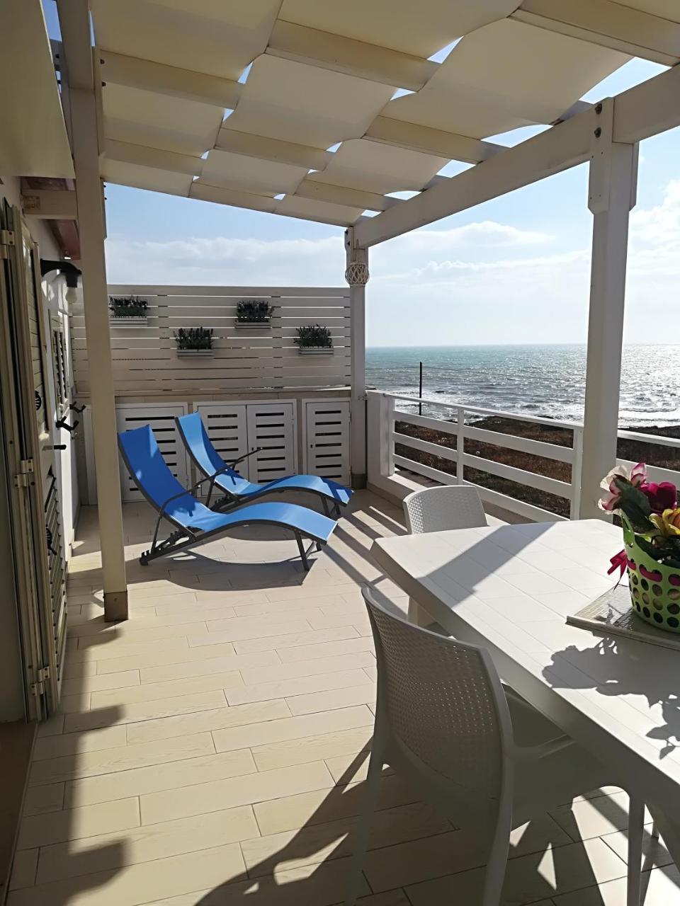 Villa Vista Mare Tra I Luoghi Di Montalbano Punta Secca Exterior foto